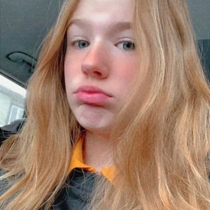 Meet your Posher, Avery